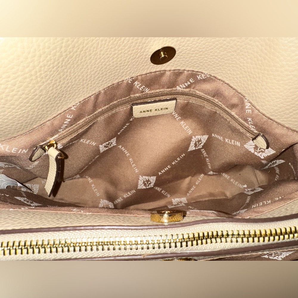 NWOT Anne Klein Purse - Picture 9 of 10